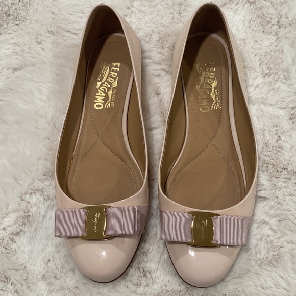 Ferragamo Varina Ballet Flat in Macaron Patent Calf - Picture 2 of 8